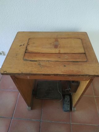 Máquina coser antigua