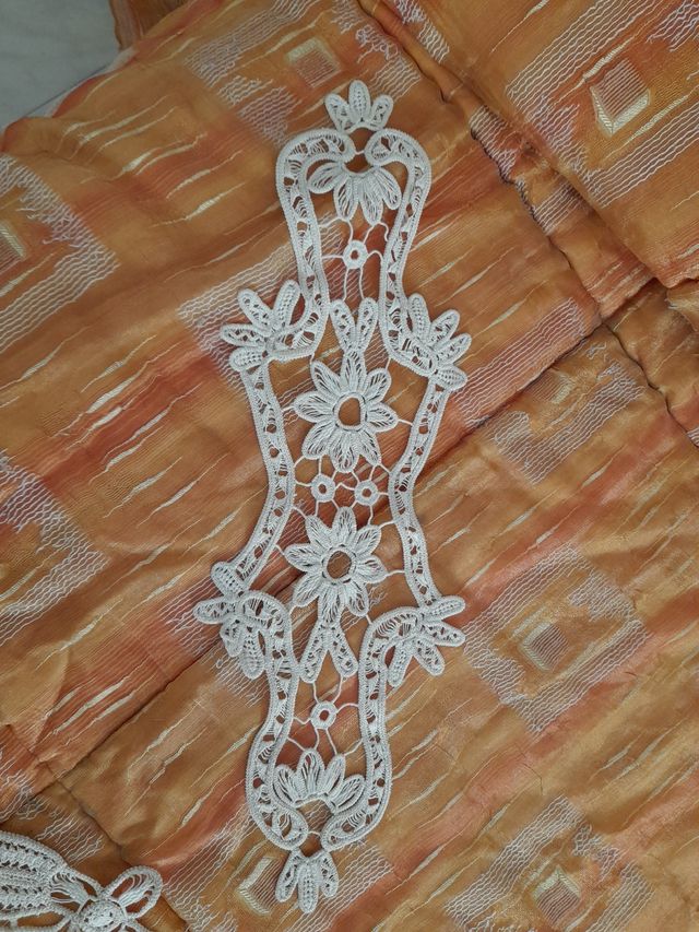 Tris di centrini panna