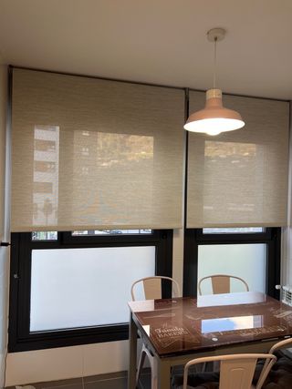 Estore enrollable Screen pequeño