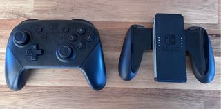 Nintendo Switch + funda + Pro Controller +2 Juegos