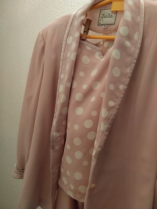 Traje chaqueta y falda