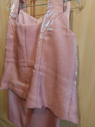 Traje chaqueta y falda y corpiño