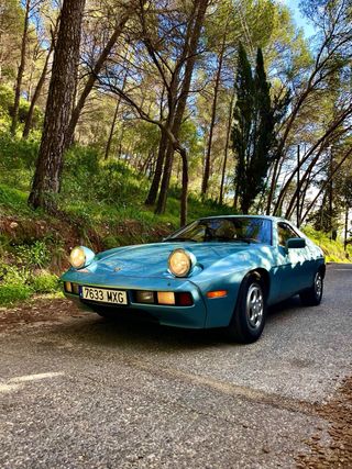 Porsche 928 1982