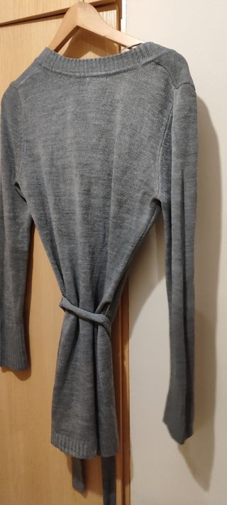 Vestido o jersey largo. Talla M. H&M.