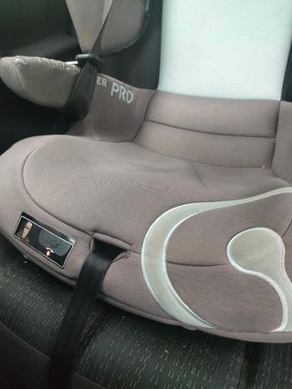 Silla seguridad niño coche