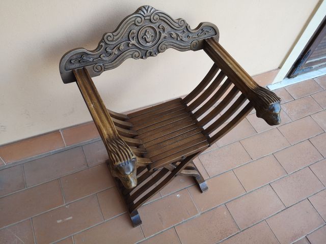 Sedia Savonarola anni 60 Testa di leone