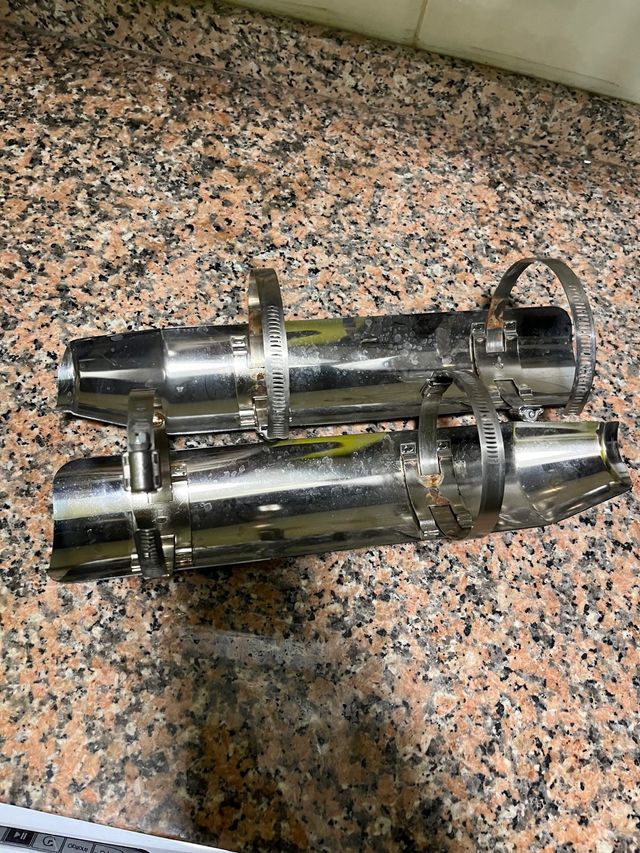 embellecedor escape dyna