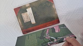 Libro juvenil La casa de los espejos