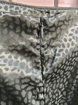 Falda midi de estampado verde