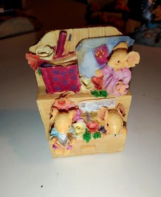 Set di 4 statuine in resina con topolini e orsacchiotto