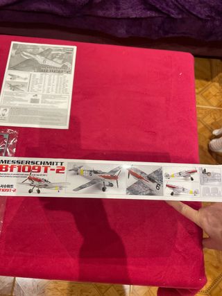 MAQUETA AVIÓN MESSERSCHMITT BF109T-2 ACADEMY