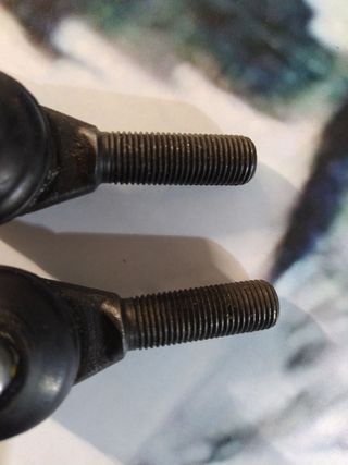 -Quad YZF Yamaha.Rotulas quad rosca izquierda. 