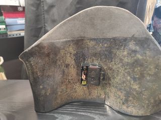 Orologio da tavolo e lampadari abbinati