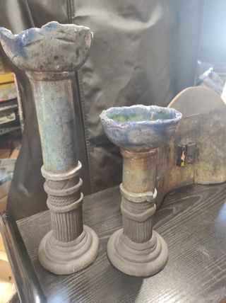 Orologio da tavolo e lampadari abbinati