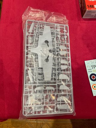 MAQUETA SPITFIRE SUPERMARINE F MK.XVIII AIRFIX