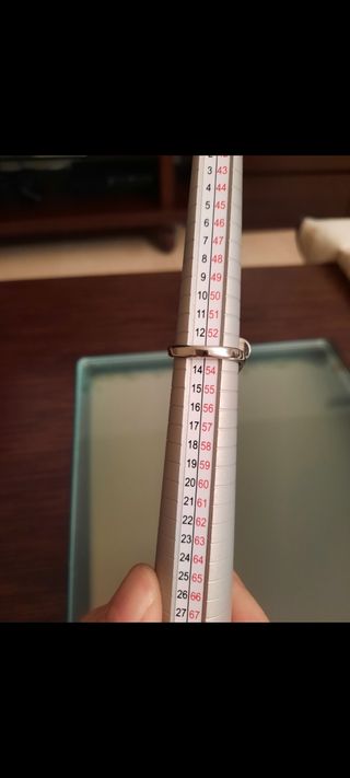 Anillo ojo de gato rojo a estrenar