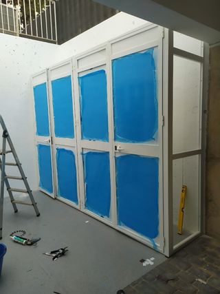 Ventanales, ventanas y puertas