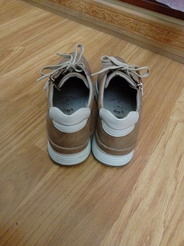 Zapatos de cordon y cremallera