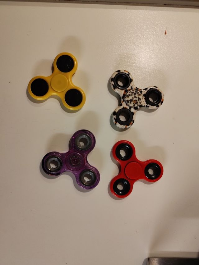 Fidget spinner