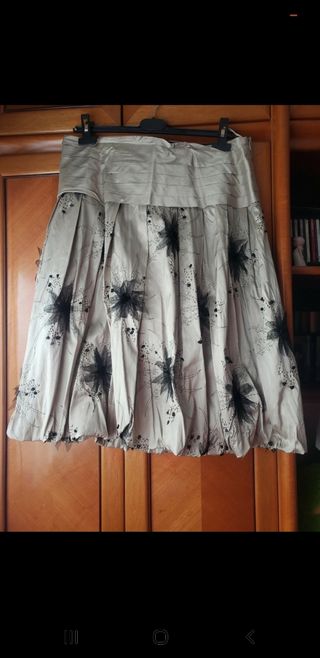 Falda de cocktail abullonada talla 44
