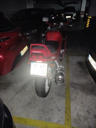 Honda VFR 750 F