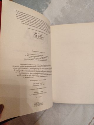 Por una rosa. Varios autores. Retelling Disney