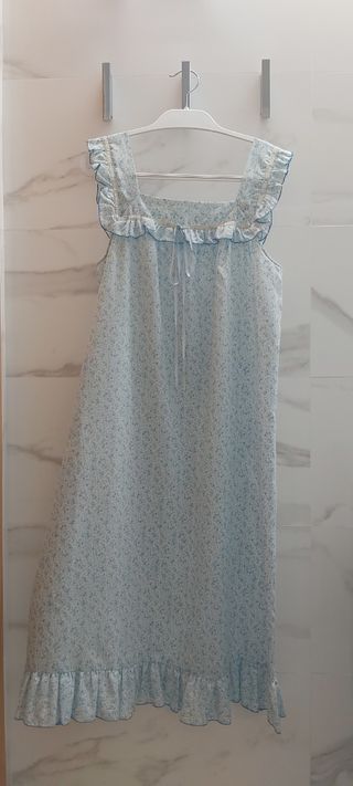 Conjunto de bata y camisón 