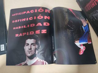 Colección Comics Adidas "La búsqueda definitiva"