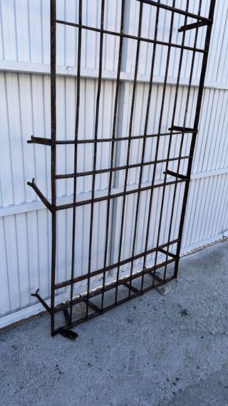 Reja de medio punto hecha a fragua.