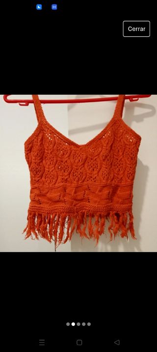 Crop top de hilo calado con flecos
