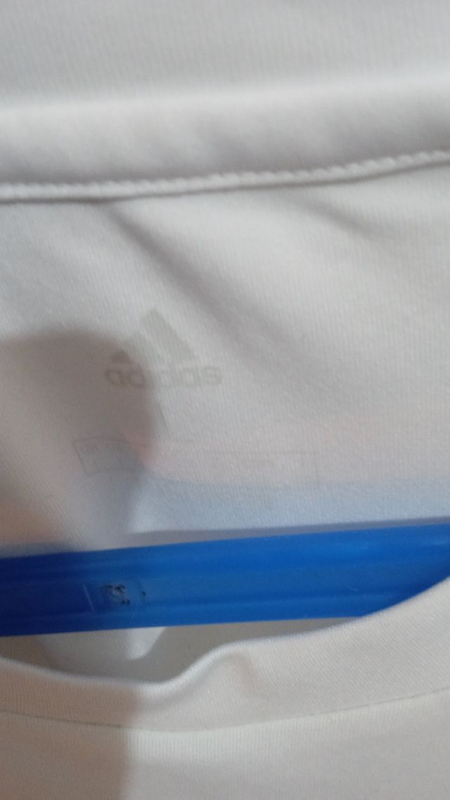 camiseta adidas blanca