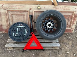 Rueda de repuesto Mercedes llanta 17