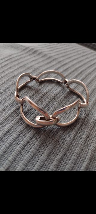gargantilla, pulsera,anillo cenefas 