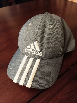 Gorra adidas