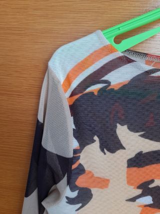 Camiseta Pop art talla M. Benetton