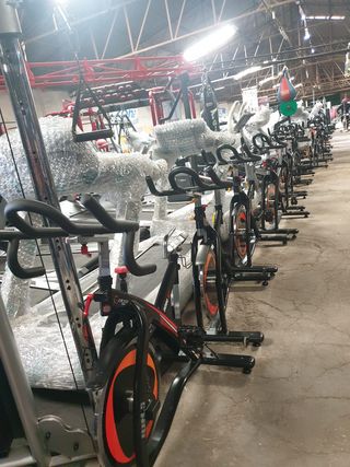 EQUIPAMIENTO PARA GIMNASIOS