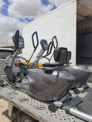 EQUIPAMIENTO PARA GIMNASIOS