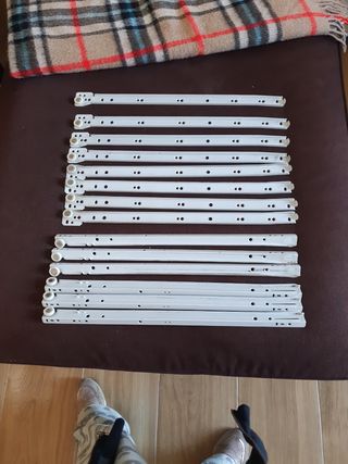 RIELES DE CAJONES BLANCOS