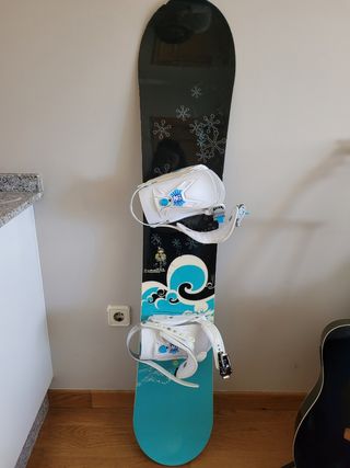 Tabla snowboard rossignol y botas