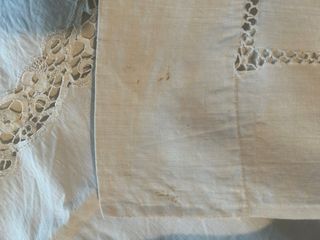 Lenzuolo in lino con pizzo