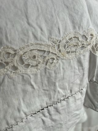 Lenzuolo in lino con pizzo