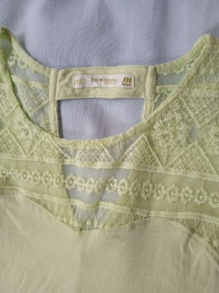 Top pistacho Bershka M