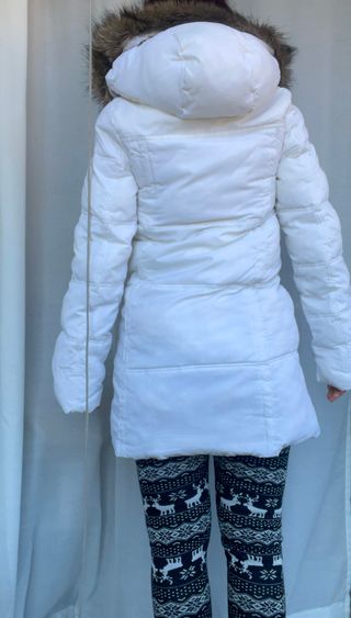 Chaqueta anorak blanca con capucha