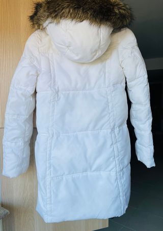 Chaqueta anorak blanca con capucha