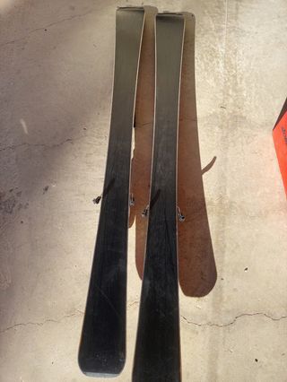 Esquis 120 y botas Nordica 23