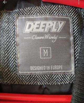Cazadora Deeply 
