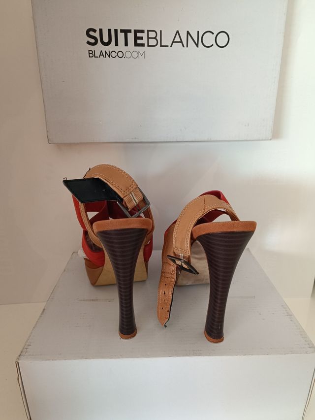 Sandalias de tacon de ante suiteblanco