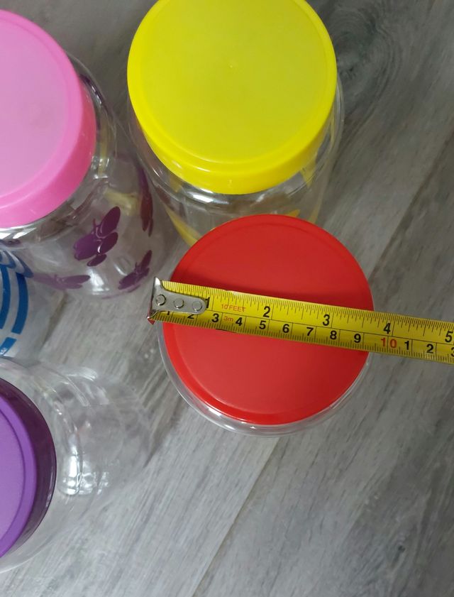 5 Botes de plástico