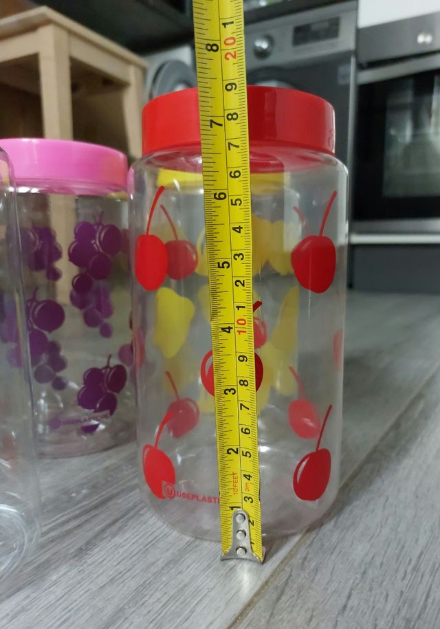 5 Botes de plástico