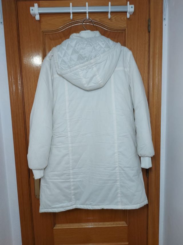 Abrigo mujer blanco largo